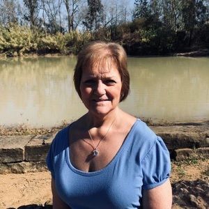 Meet your Posher, Debra